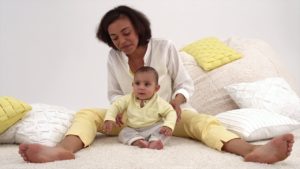 sitting baby's simple exercise 