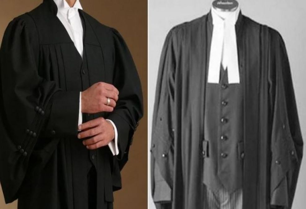 Why Lawyers Wear Black Coat in Tamil