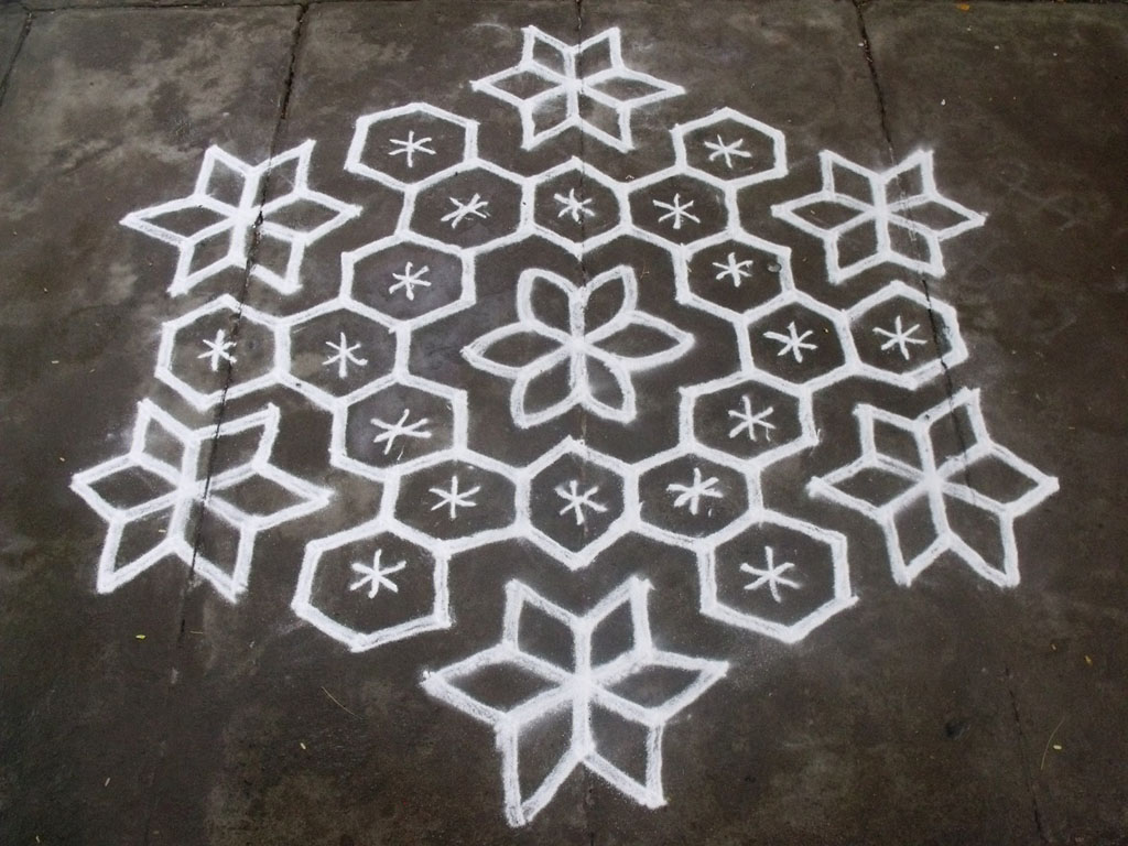 simple pulli kolam images with dots