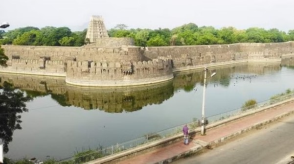 Vellore famous places in tamil