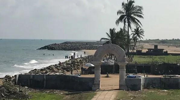Mayiladuthurai near beach in tamil
