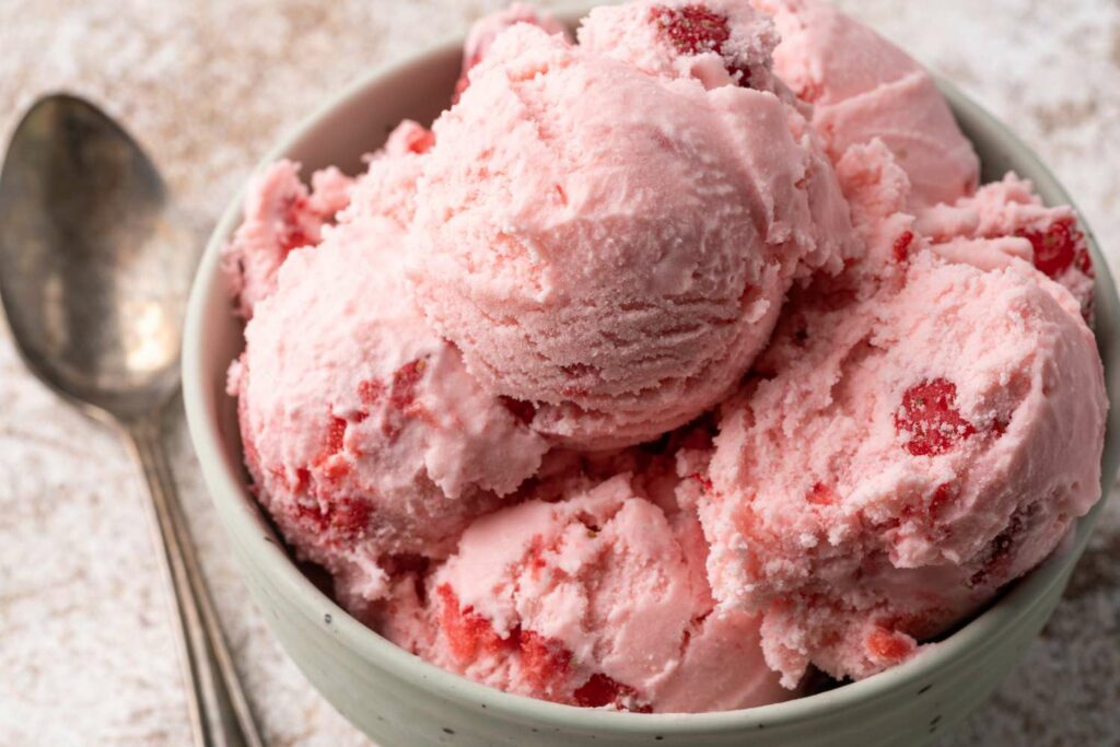 Strawberry Ice Cream Recipe in Tamil