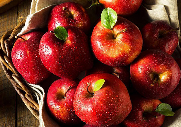 Apple Fruit in Tamil