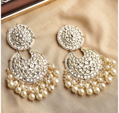 white saree earrings