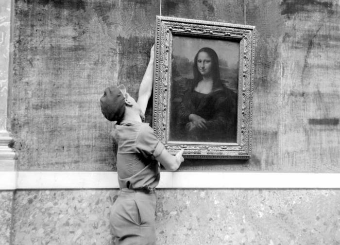  Why is the Mona Lisa so famous